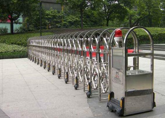 杭州出安智能電動(dòng)伸縮門(mén)成杭州娃哈哈雙語(yǔ)學(xué)校的安全看護(hù)