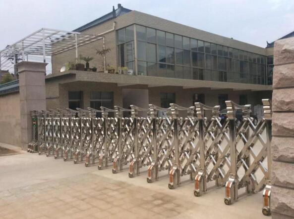 杭州出安智能伸縮門成功落地浙江理工大學(xué)