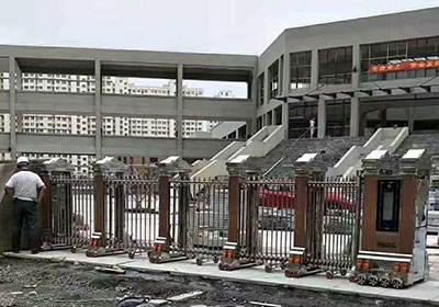 金碧輝煌工程案例 - 中出網(wǎng)-智能出入口與停車充電門戶