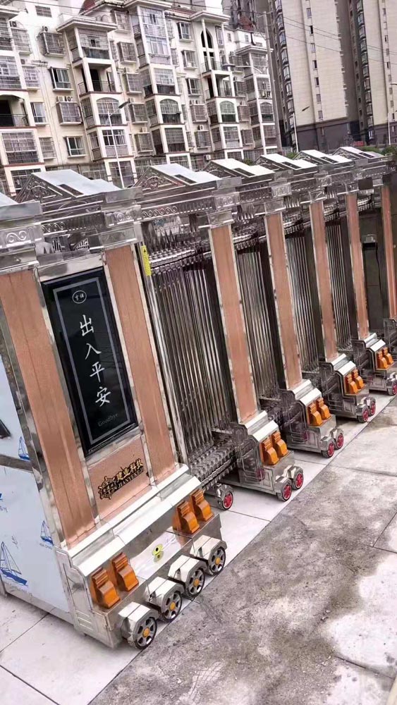 金碧輝煌工程案例 - 中出網-智能出入口與停車充電門戶