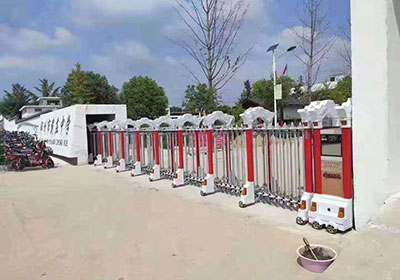 江蘇省邳州市閩江路小學-魚躍龍門5號工程案例 - 中出網(wǎng)-智能出入口與停車充電門戶