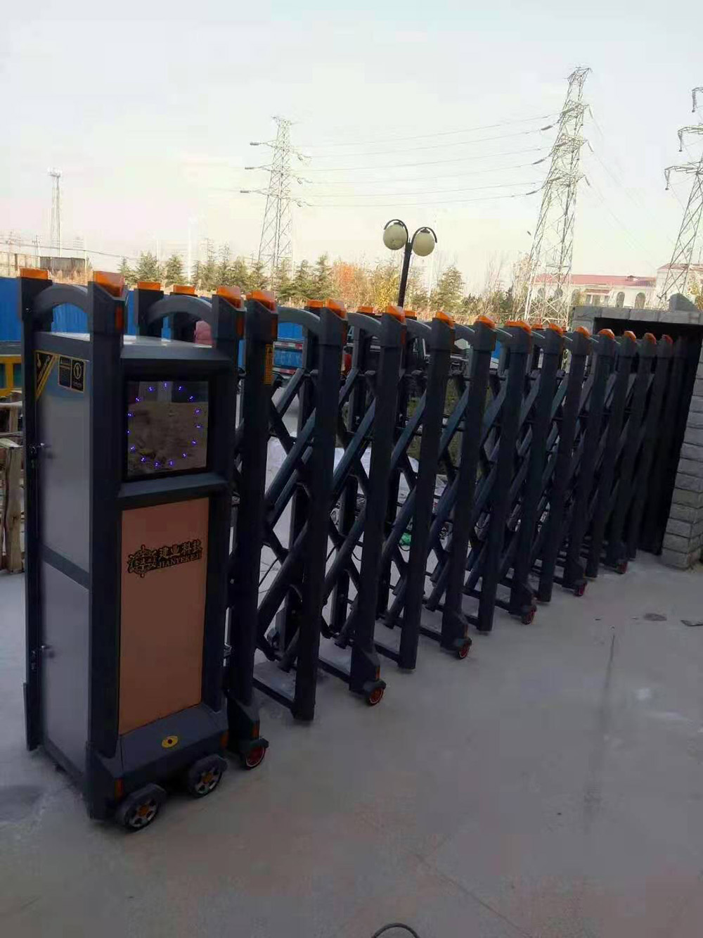 變形金剛系列案例 - 中出網(wǎng)-智能出入口與停車充電門戶