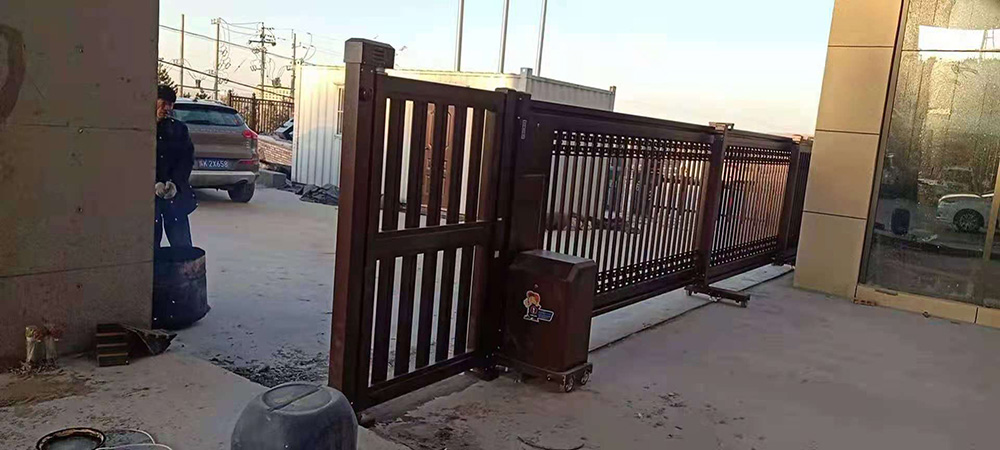 段滑門系列工程案例 - 中出網(wǎng)-智能出入口與停車充電門戶