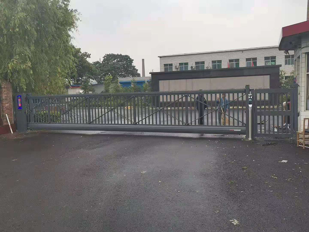 懸浮門系列工程案例 - 中出網(wǎng)-智能出入口與停車充電門戶