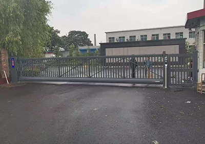 懸浮門系列工程案例 - 中出網(wǎng)-智能出入口與停車充電門戶