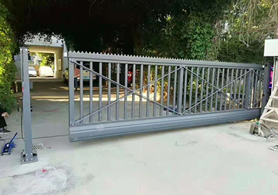 懸浮門系列工程案例 - 中出網(wǎng)-智能出入口與停車充電門戶