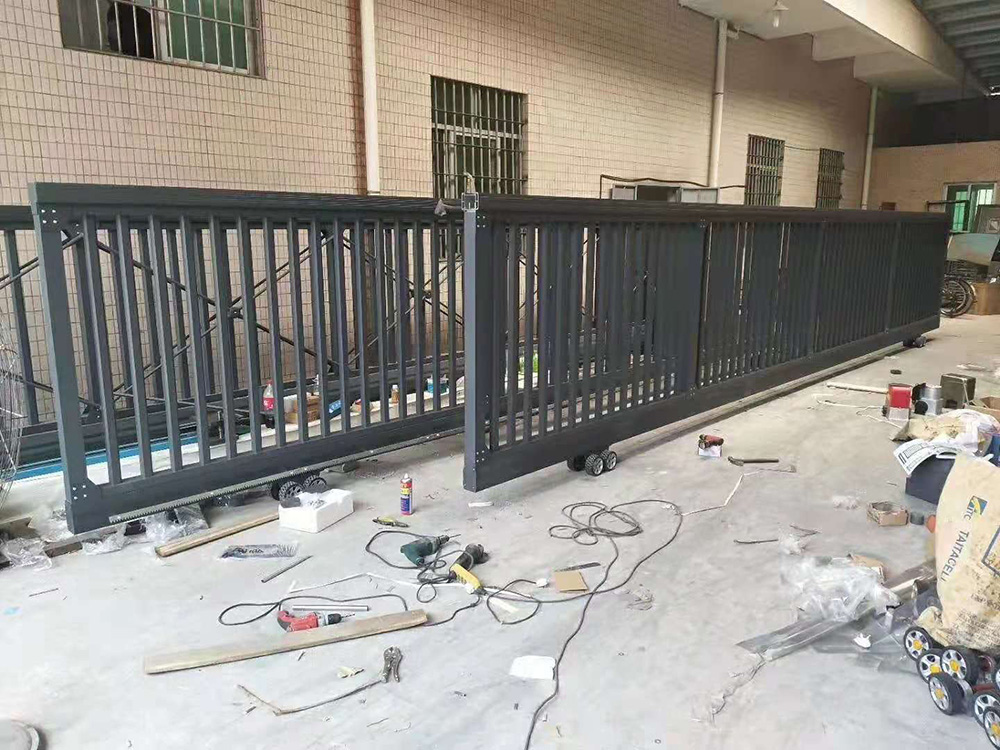 懸浮門(mén)系列工程案例 - 中出網(wǎng)-智能出入口與停車(chē)充電門(mén)戶(hù)