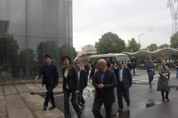 湖南省委常委、省委統(tǒng)戰(zhàn)部部長黃蘭香一行再次蒞臨湘聯(lián)考察指導(dǎo)