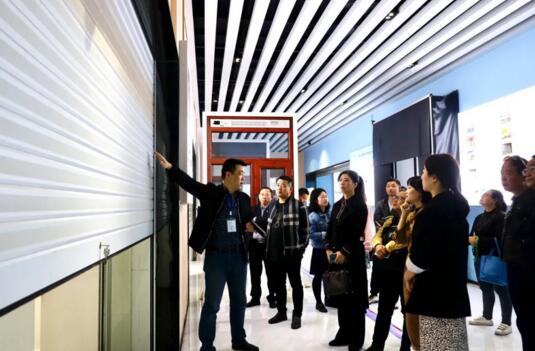 工業(yè)卷簾門