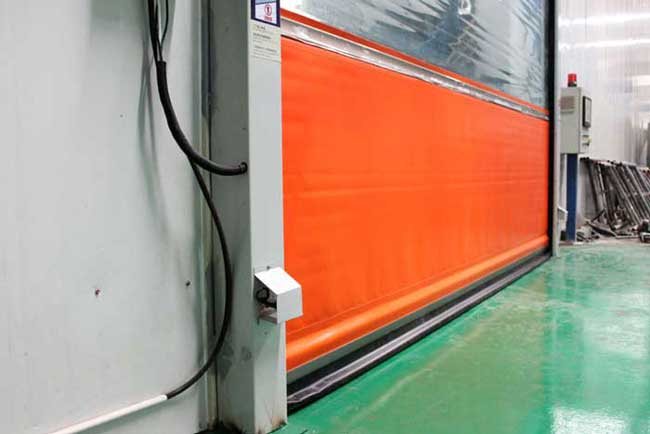 萬(wàn)容科技快速卷簾門案例 - 中出網(wǎng)-智能出入口與停車充電門戶