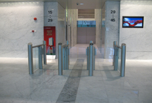 北京出安智能通道閘亮相在北京中國民生銀行總行