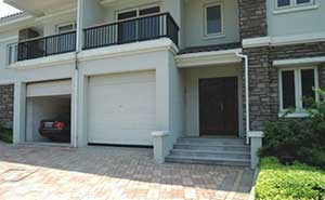 車庫(kù)門 - 翻板車庫(kù)門