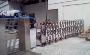 東莞建齊實業(yè)有限公司電動伸縮門案例