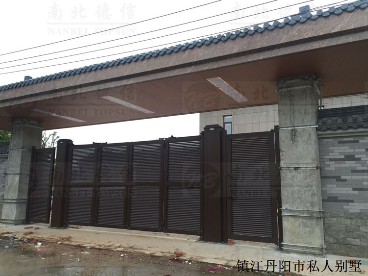 熱烈祝賀鎮(zhèn)江出安智能懸浮折疊門進(jìn)駐鎮(zhèn)江丹陽市高德莊園