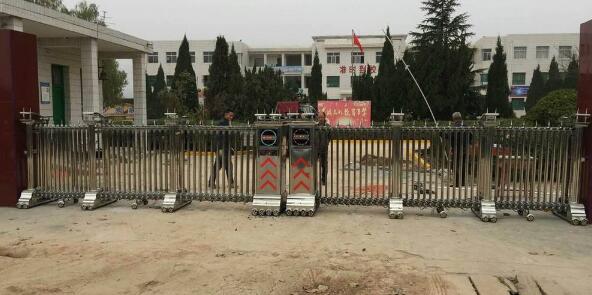 嘉興屋美木屋制造有限公司迎來嘉興出安智能伸縮門