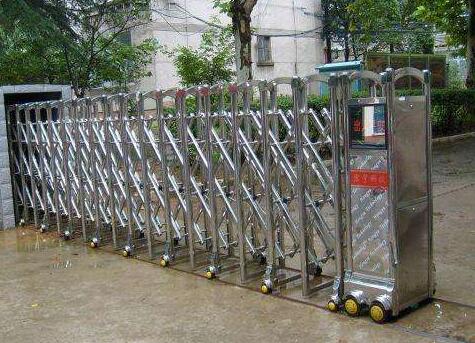 嘉興出安智能伸縮門成功牽手嘉興市金利化工有限責任公司