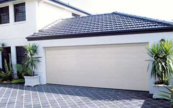 車庫門 - 車庫門