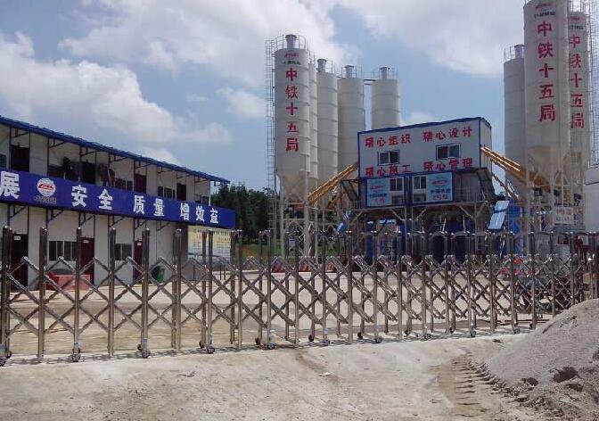 喜迎金華出安智能電動伸縮門進駐金華中鐵十五局