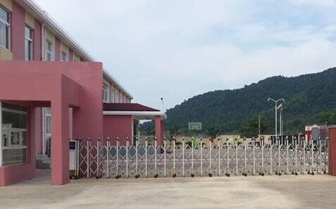 金華市方格外國語學校安裝金華出安智能電動伸縮門正式投入使用