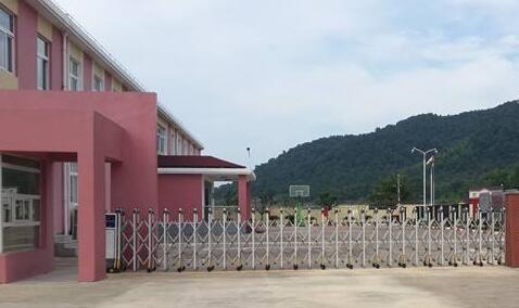 滄州出安智能電動伸縮門成功牽手滄州四星玻璃股份有限公司