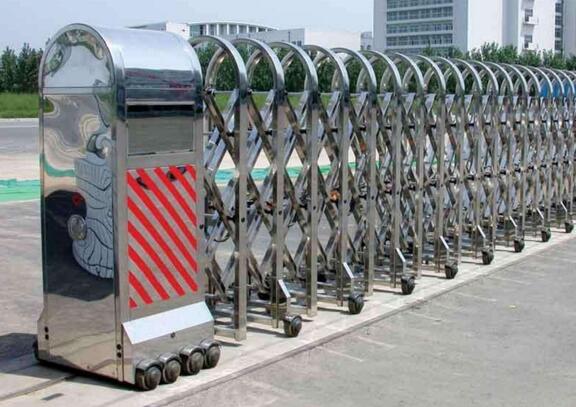 邯鄲海洋公園應(yīng)用邯鄲出安智能電動伸縮門