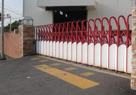 邯鄲市叢臺(tái)區(qū)永安學(xué)校一直以來對(duì)邯鄲出安智能伸縮門的支持