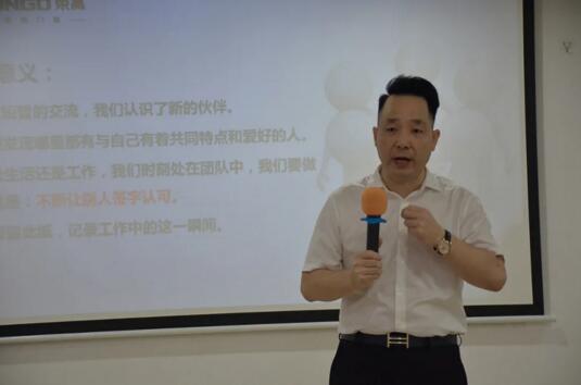 榮高門窗董事長黃榮高先生