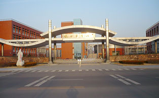 北京龍旺莊學(xué)校伸縮門工程案例