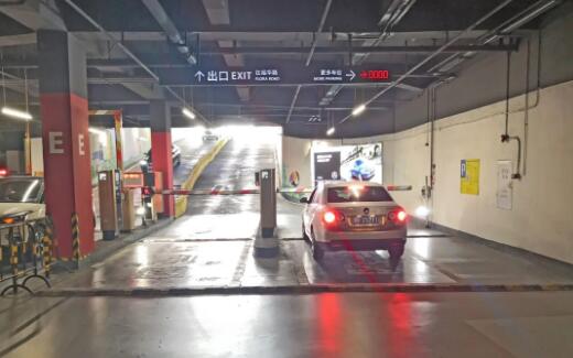 運用捷順的車位引導系統(tǒng)