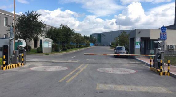 入口道閘水平、垂直調(diào)整后檢測