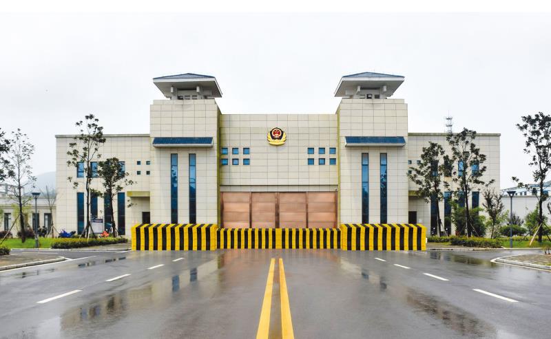 防撞墻工程 - 中出網(wǎng)-智能出入口與停車充電門戶