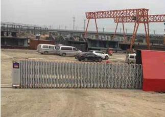 湖州出安智能伸縮門(mén)安裝在贊成隱廬大門(mén)口