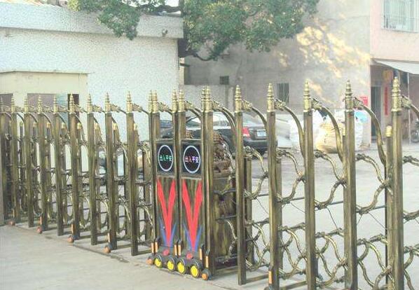 湖州出安智能電動(dòng)伸縮門在湖州市文苑培訓(xùn)中心的風(fēng)采