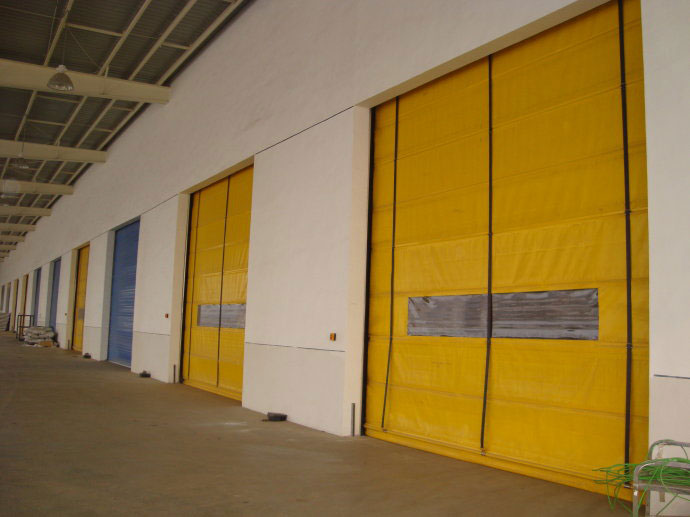 高強度防風(fēng)快速堆積門