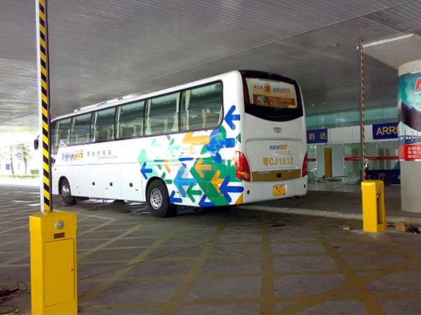 珠海機(jī)場大巴通道直桿道閘案例 - 中出網(wǎng)-智能出入口與停車充電門戶