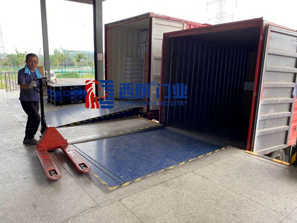 昆山倉(cāng)庫(kù)碼頭叉車裝卸貨平臺(tái)