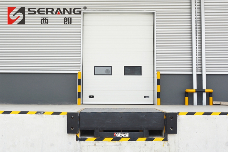 常熟工廠倉(cāng)庫(kù)電動(dòng)提升門(mén)