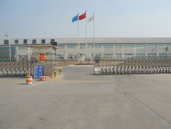 新鄉(xiāng)出安智能電動伸縮門進駐新鄉(xiāng)市平原濾清器有限公司