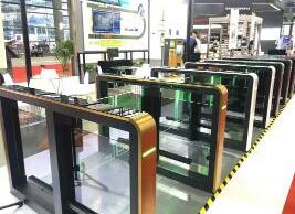 富士智能研制出隱藏式人臉識別通道閘