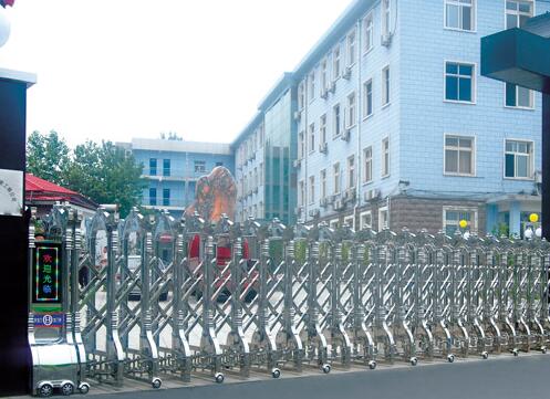 邢臺(tái)出安智能電動(dòng)伸縮門帶給永康上東御府的形象展示