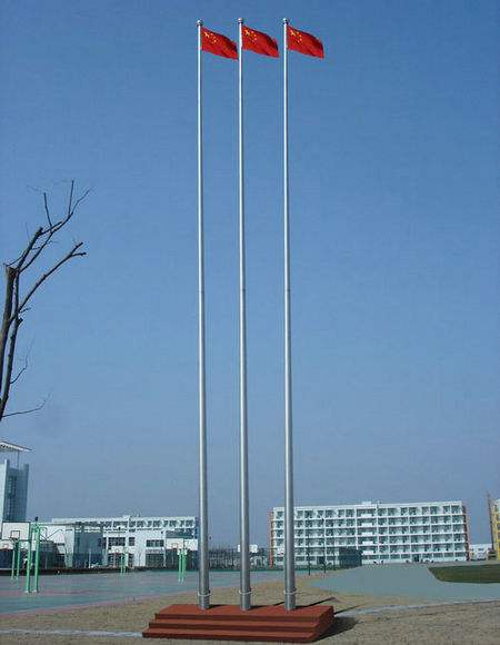 龍巖第一實(shí)驗(yàn)小學(xué)旗桿案例 - 中出網(wǎng)-智能出入口與停車充電門戶