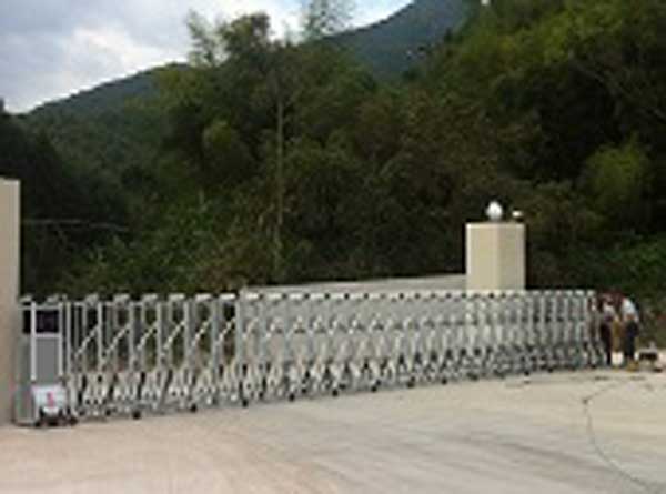 龍巖岅寮嶺監(jiān)測站電動伸縮門案例 - 中出網(wǎng)-智能出入口與停車充電門戶