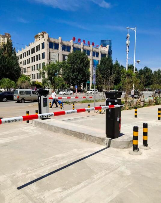 沈陽(yáng)大通湖街地鐵口