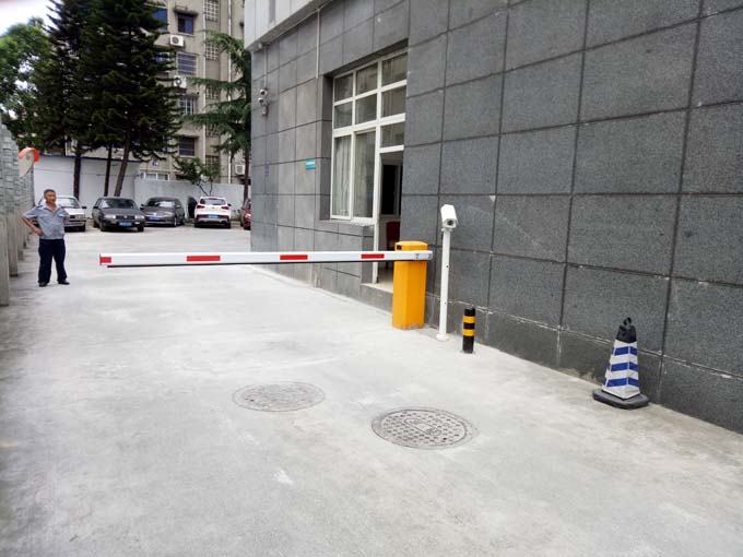 綿陽出安智能車牌識(shí)別系統(tǒng)進(jìn)駐綿陽游仙區(qū)國稅局