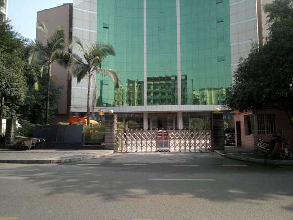 莆田市人民政府伸縮門案例 - 中出網(wǎng)-智能出入口與停車充電門戶