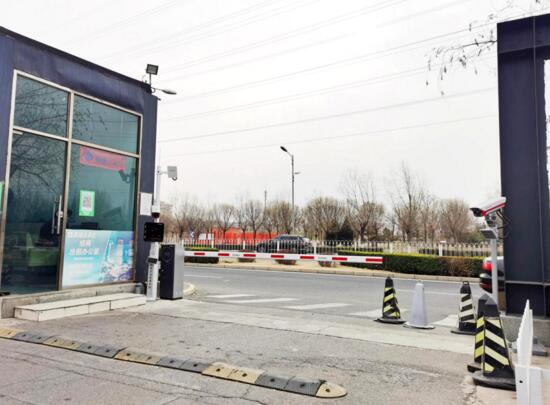 道爾智控停車設(shè)備簡三一體機(jī)四進(jìn)兩出系統(tǒng)入駐北京嘉捷科技園