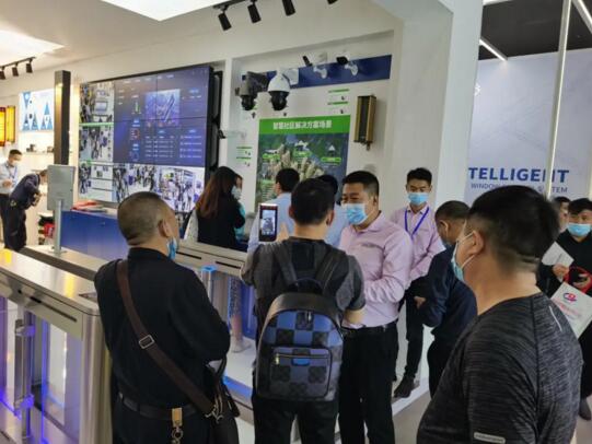 道爾人臉識別測溫一體機