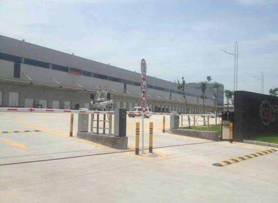 順豐-深圳機場停車場系統(tǒng)工程案例 - 中出網(wǎng)-智能出入口與停車充電門戶