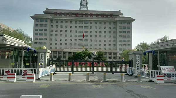 慶賀銀川出安智能分段平移門進駐寧夏武警總隊