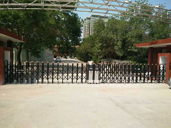 銀川原國(guó)土資源廳選用銀川出安智能伸縮門(mén)